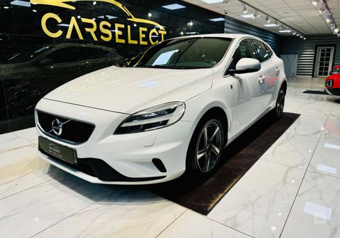 Volvo V40 Cross Country, 2016