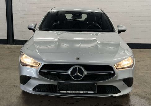 Mercedes-Benz CLA 200, 2022