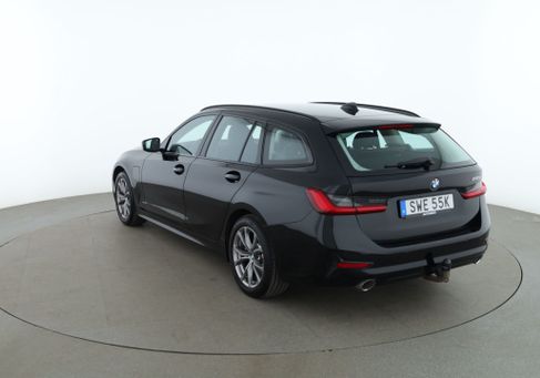 BMW 330, 2021