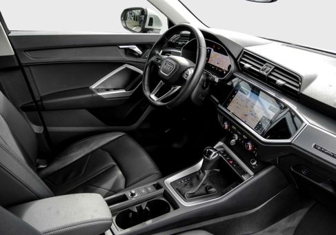 Audi Q3, 2020 3