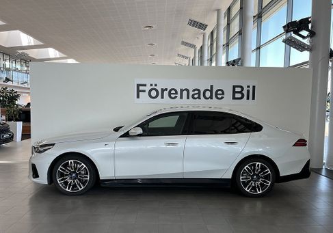 BMW, 2024 3