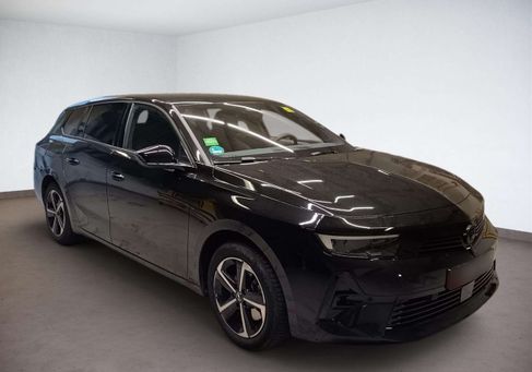Opel Zafira, 2025