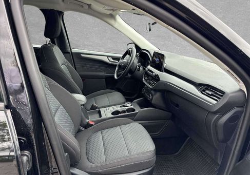 Ford Kuga, 2022