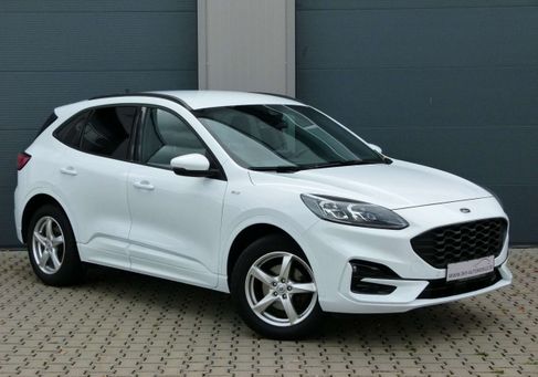 Ford Kuga, 2022