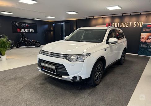 Mitsubishi Outlander, 2015