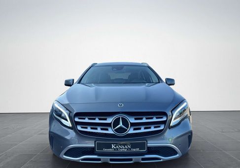 Mercedes-Benz GLA 180, 2019