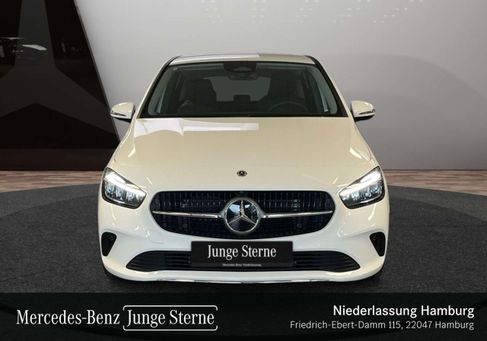 Mercedes-Benz B 200, 2026