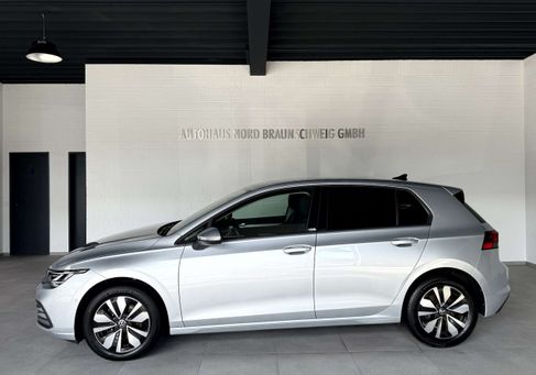 Volkswagen Golf, 2024 3
