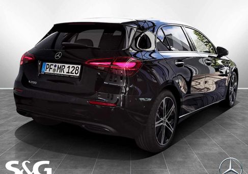 Mercedes-Benz A 200, 2025