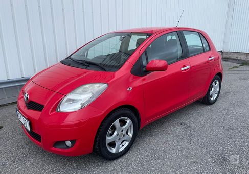 Toyota Yaris, 2011