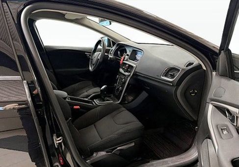 Volvo V40 Cross Country, 2018