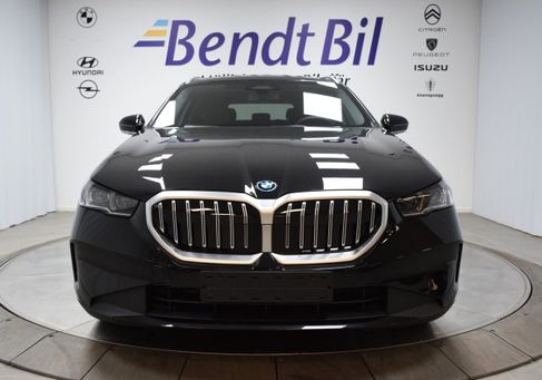 BMW 530, 2025