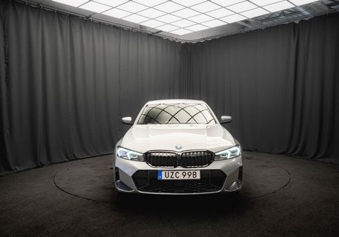 BMW 330, 2023 3