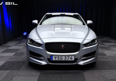 Jaguar XE, 2018