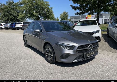 Mercedes-Benz A 180, 2025