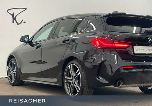 BMW 118, 2022
