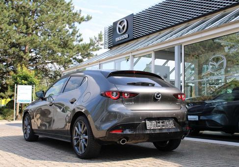 Mazda 3, 2025