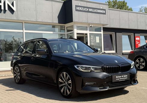 BMW 330, 2021