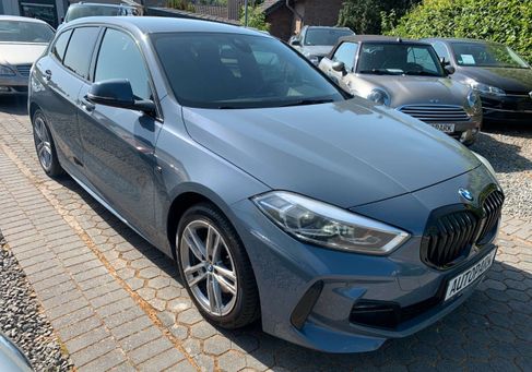 BMW 118, 2021