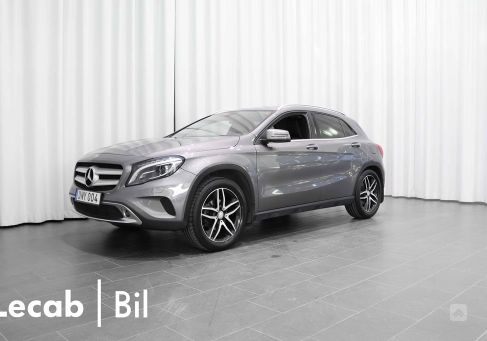 Mercedes-Benz GLA 200, 2015