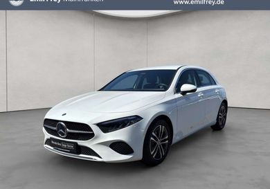 Mercedes-Benz A 180, 2025