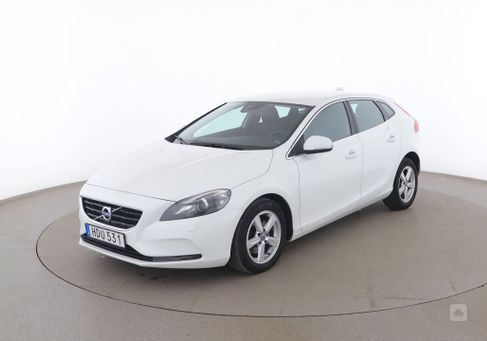 Volvo V40, 2016