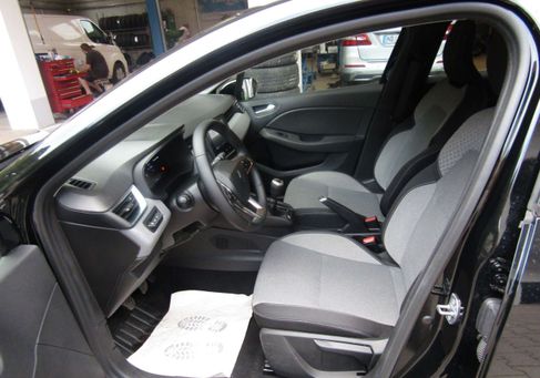 Renault Clio, 2025