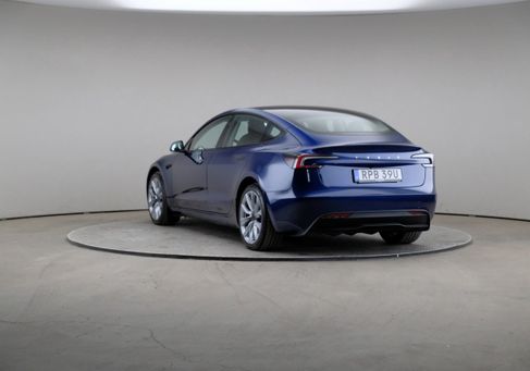Tesla Model 3, 2025 2