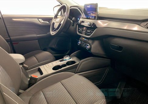 Ford Kuga, 2022