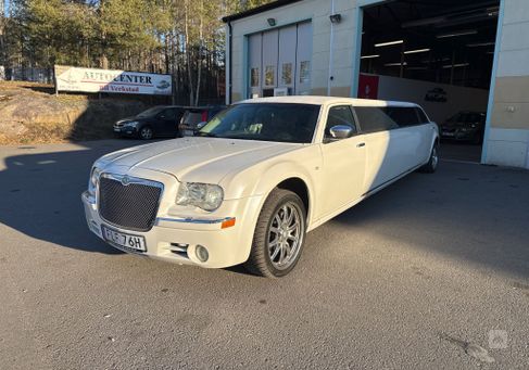 Chrysler 300C, 2005