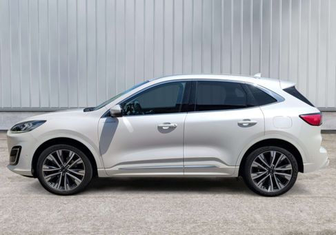 Ford Kuga, 2022