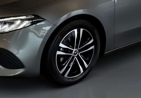 Mercedes-Benz A 200, 2025