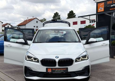 BMW 220, 2022 3