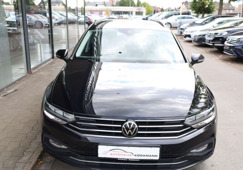 Volkswagen Passat Variant, 2023 3