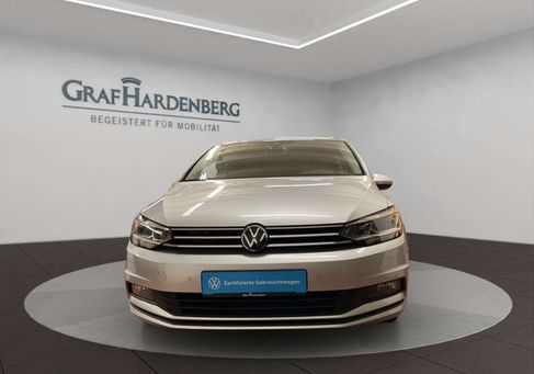 Volkswagen Touran, 2023 3