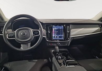 Volvo V90, 2026