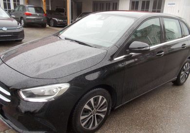 Mercedes-Benz B 180, 2021