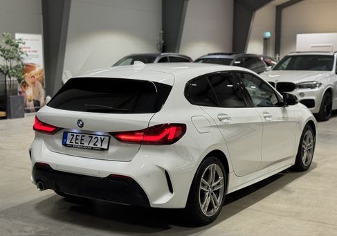 BMW 118, 2022