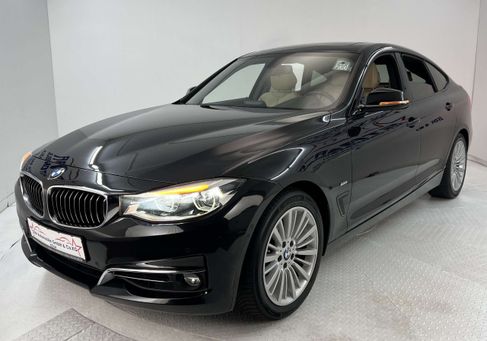 BMW 330, 2018