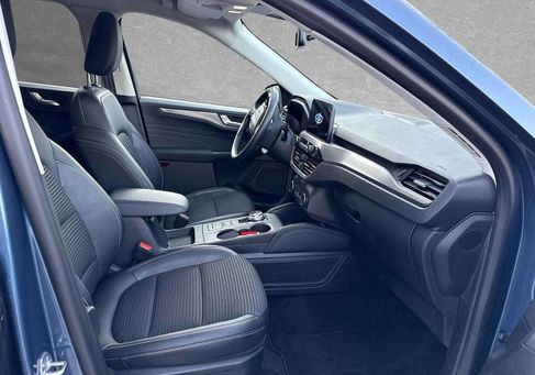 Ford Kuga, 2021