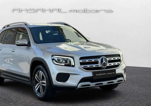 Mercedes-Benz GLB 180, 2021