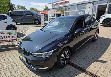 Volkswagen Golf, 2023