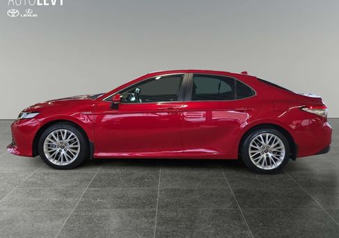 Toyota Camry, 2019 3