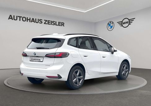 BMW 220, 2025 2