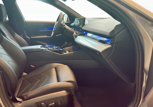 BMW 530, 2026 3