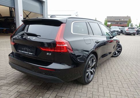 Volvo V60, 2024