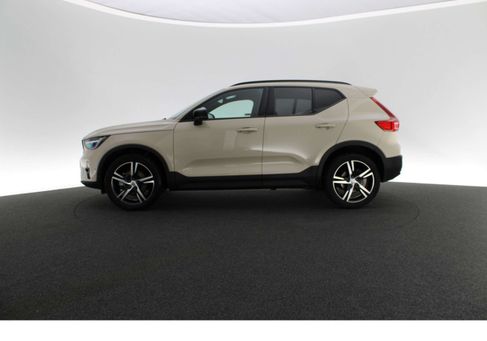 Volvo XC40, 2025 2