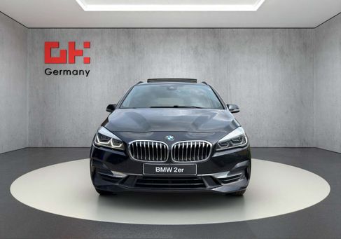 BMW 225, 2018