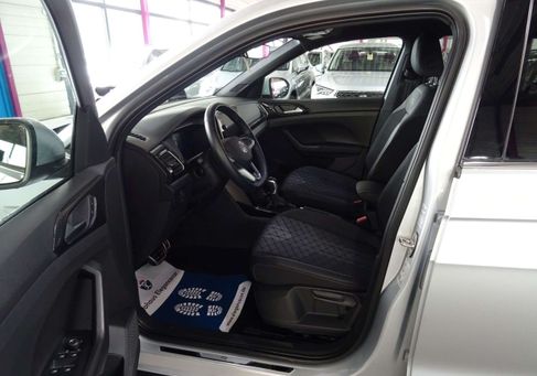 Volkswagen T-Cross, 2024