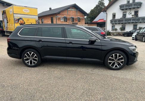 Volkswagen Passat Variant, 2023 3